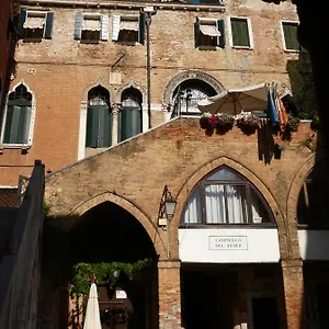 *** Konukevi Palazzo Lion Morosini - Check In Presso Ai Santi Apostoli İtalya
